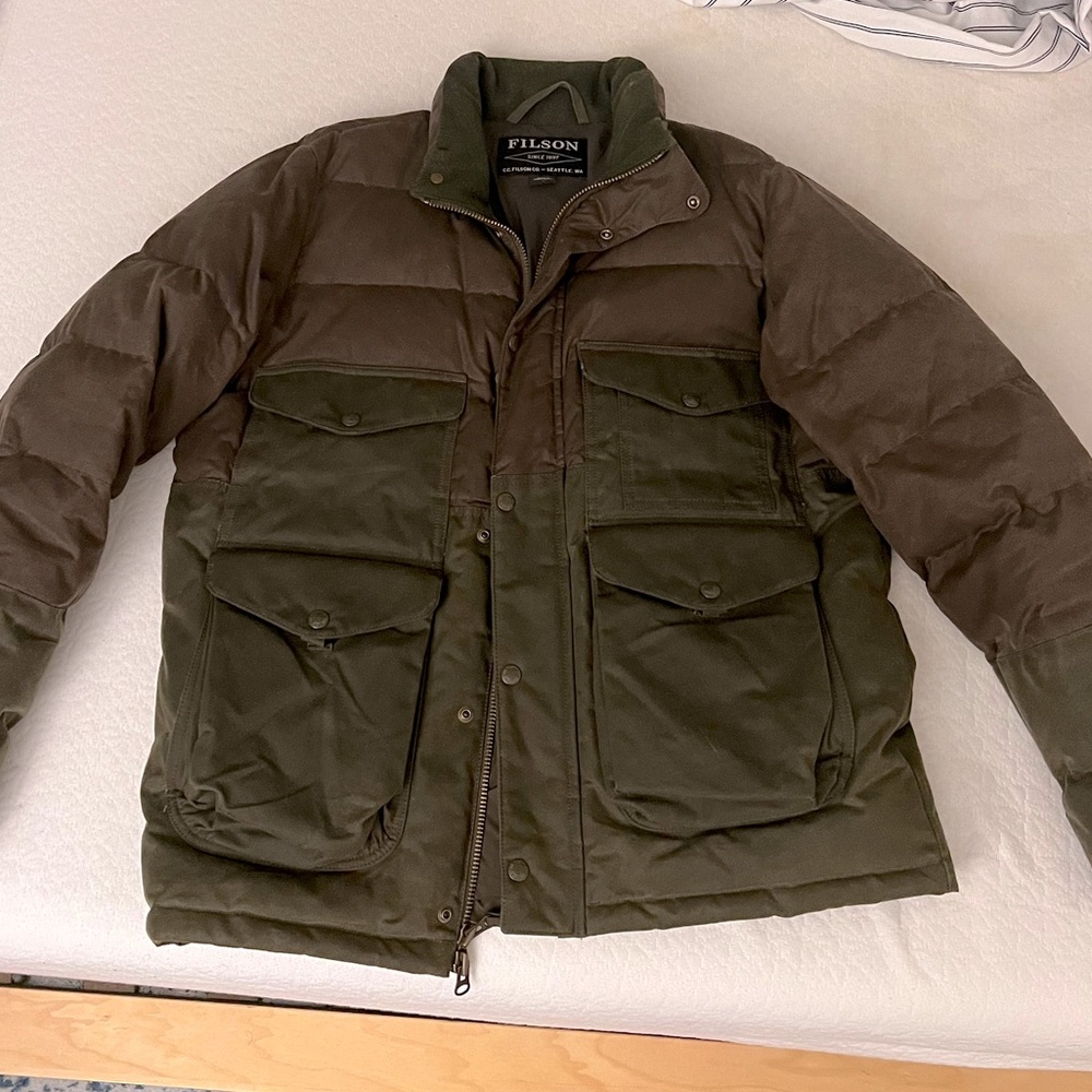 Filson Down Cruiser Coat. Medium (M)